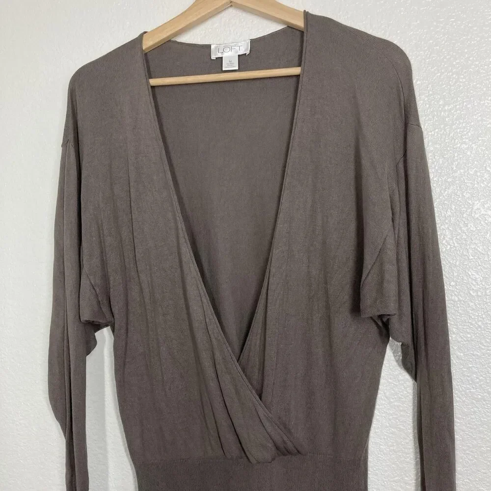 Ann Taylor Loft silk Sweater Womens Medium Brown Surplice Wrap Top Long Sleeve
